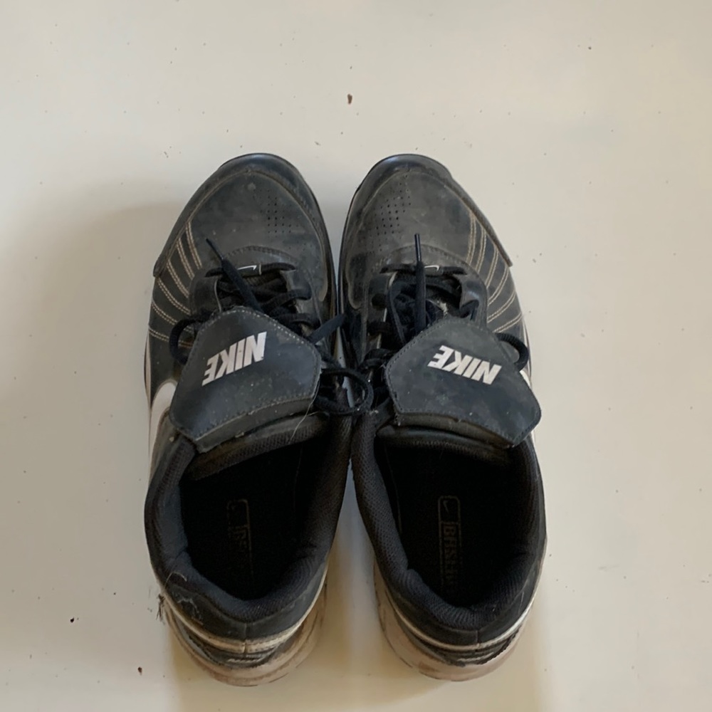 Mens 11 Nike Air black shoes